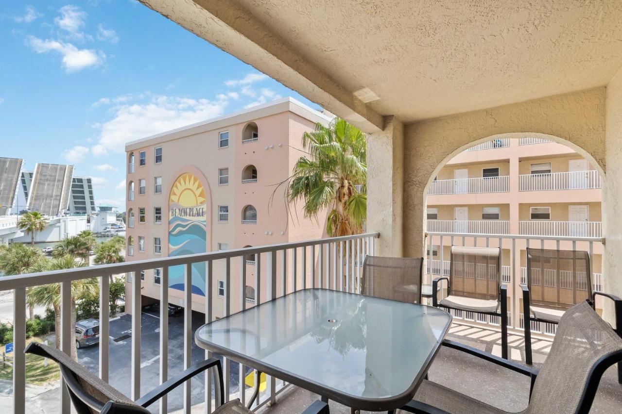 301 Beach Place Condos St. Pete Beach Exterior foto
